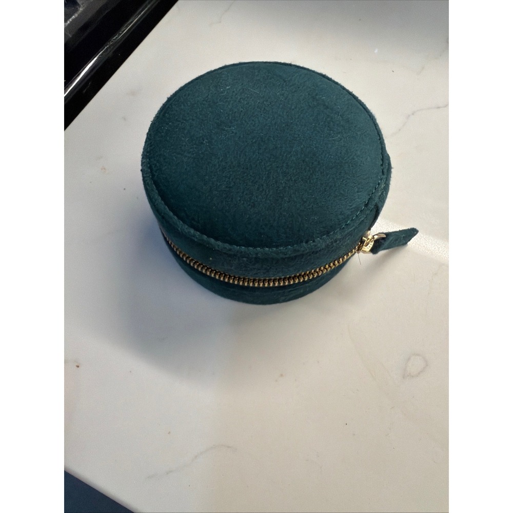 J.Crew Round velvet Travel Jewelry Box Hunter Green Gold Zip Case